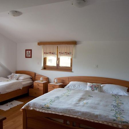 Tourist Farm Ob Izviru Krupe Villa Semic Kamer foto