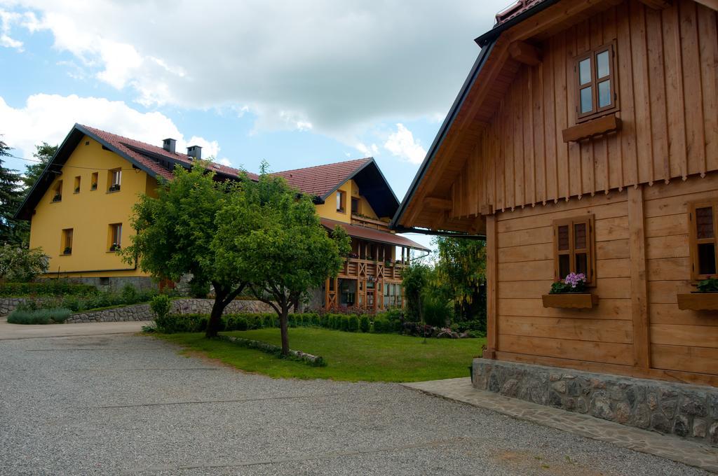 Tourist Farm Ob Izviru Krupe Villa Semic Buitenkant foto